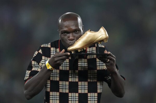 Cameroon Football Federation in Turmoil Over Eto'o's Interference